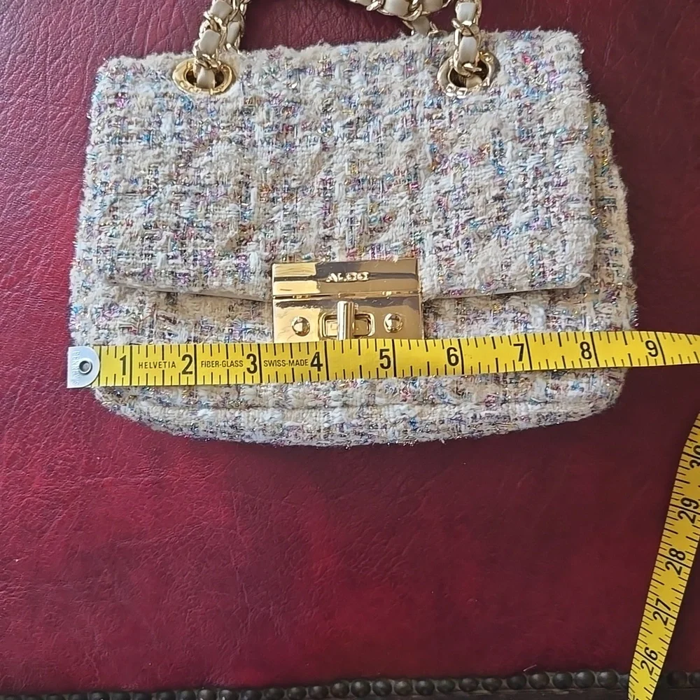 Aldo Quilted Handbag In Biege With Pastel Pink And Blue Accents. - Picture 6 of 16